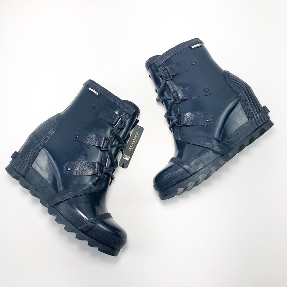 sorel joan glossy wedge rain boot